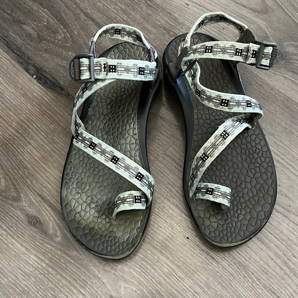 Chacos size 8 women’s